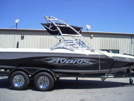 moomba bimini