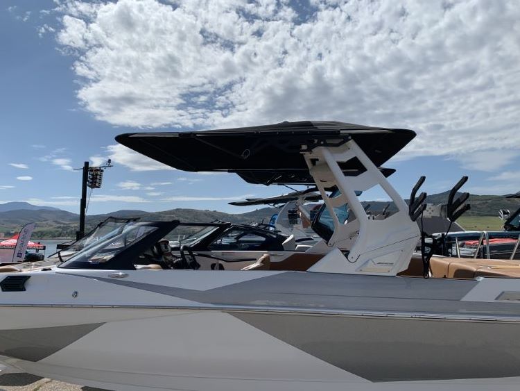 centurion fi23 bimini