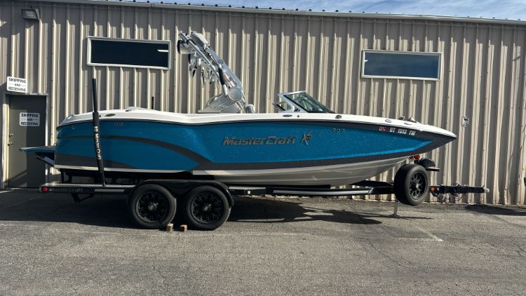 MasterCraft X23 Zero Flex 4 Tower and factory bimini TD Ratchet Cover