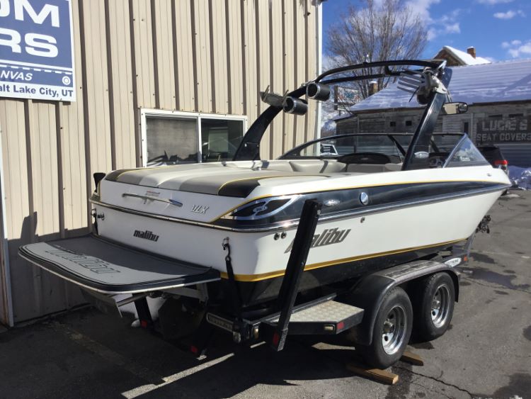 Malibu 21 VLX Illusion Narrow Double Up Storage Cover
