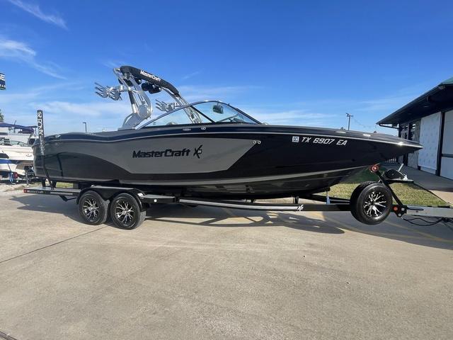 MasterCraft X26 ZFT4 Cinich Cover
