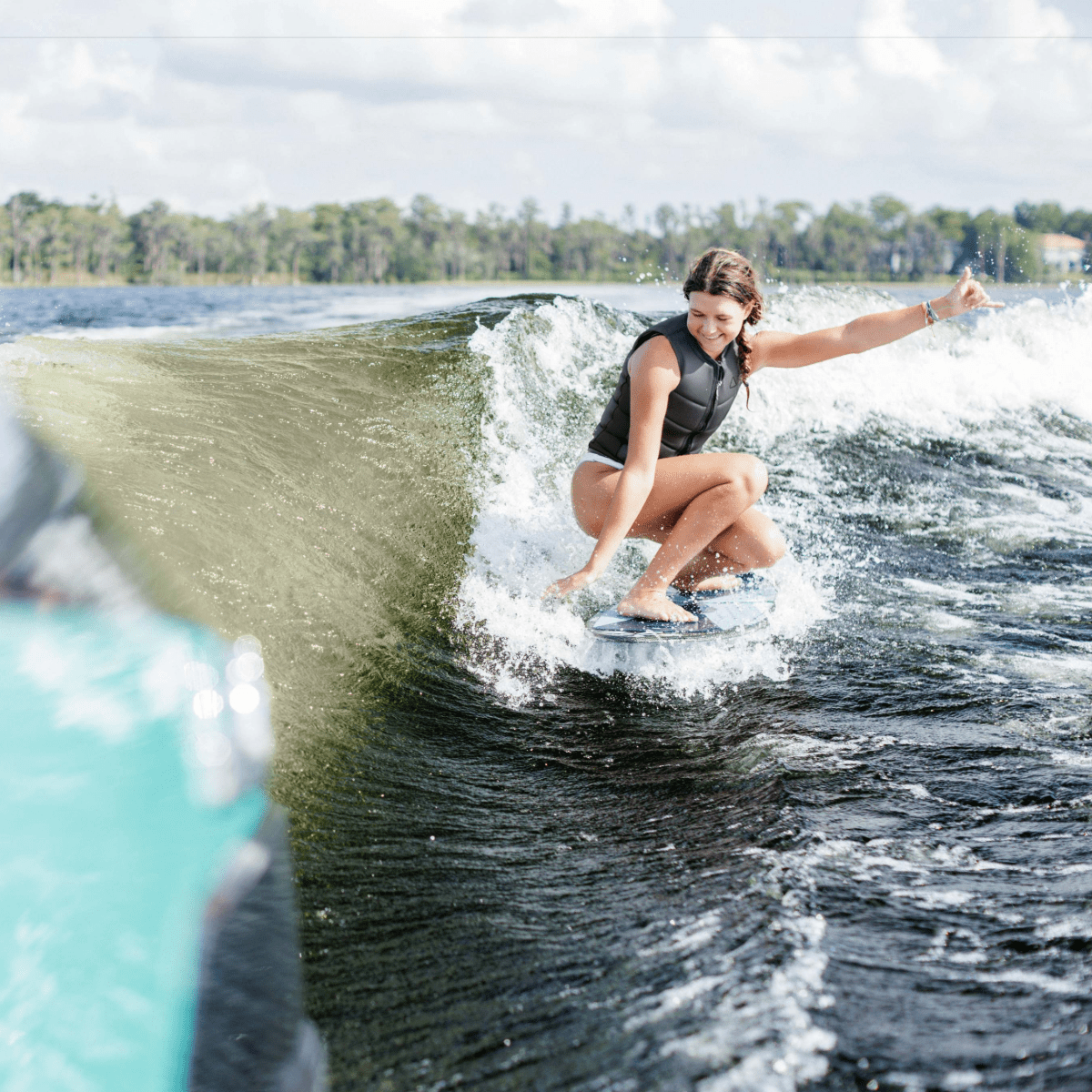 Follow Corp Ladies Comp Wake Vest in Black