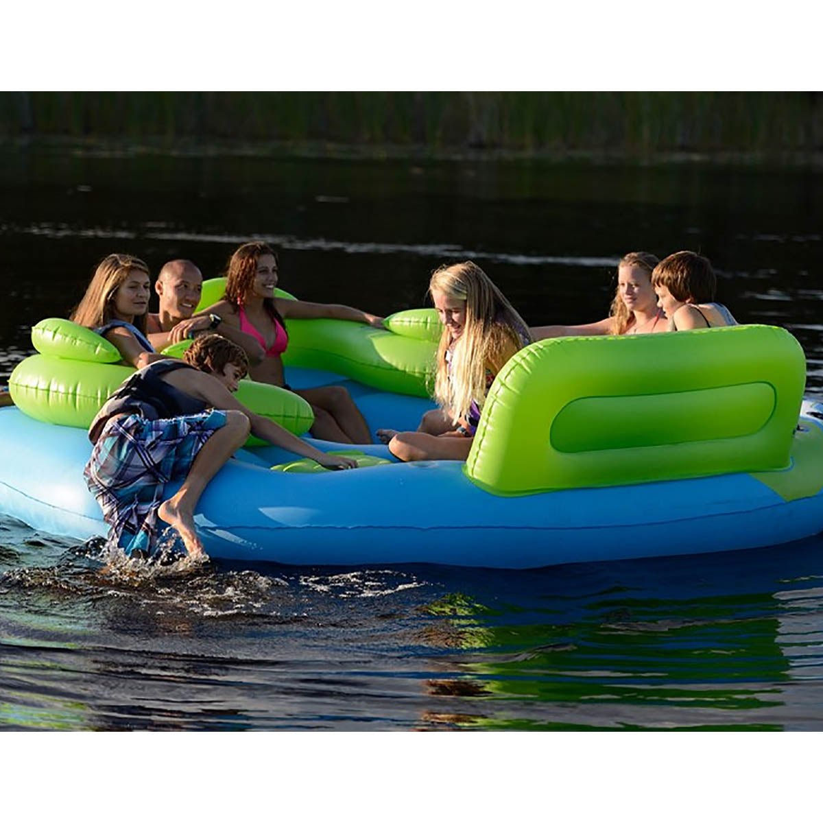 HO Castaway Island Lounge Float