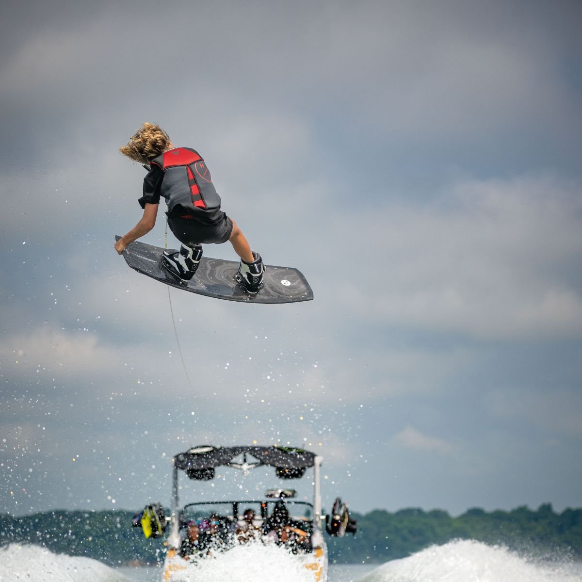 Hyperlite Cryptic Jr Wakeboard 2024