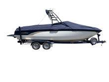 Malibu 25 LSV Sunscape with Skylon Swoop Tower