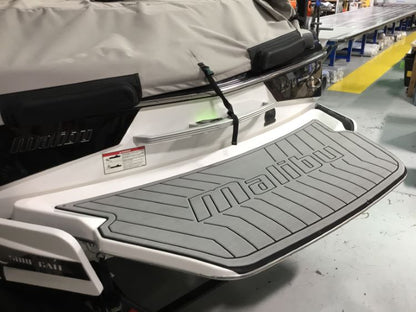 Malibu 22 LSV Wakesetter Swim Platform Cover