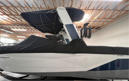 Nautique G25 with Telescoping Tower Cinch Cover