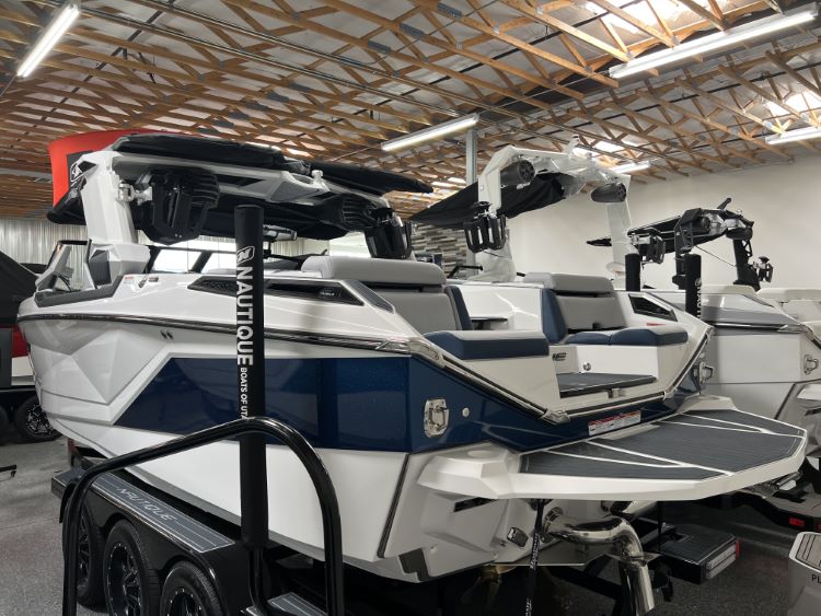 Nautique G23 Paragon Telescoping Tower Double Up Storage Cover