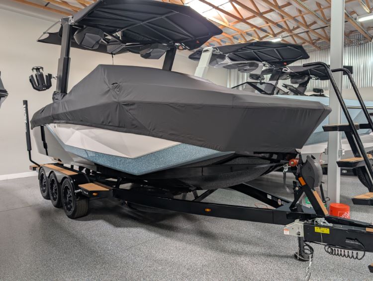 2025 2026 Nautique G23 cinch cover with 2 Stage Telescope Tower