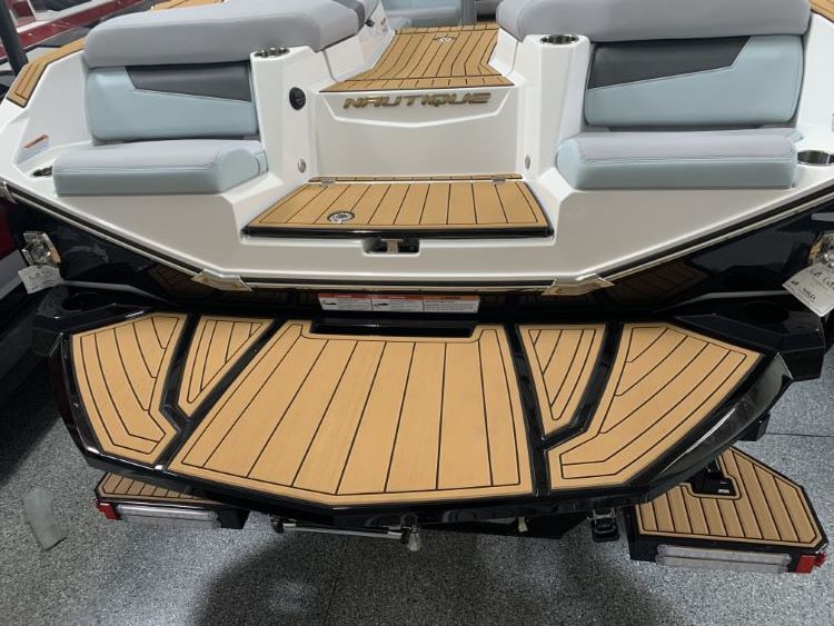 Nautique Cupholder Swim Platform