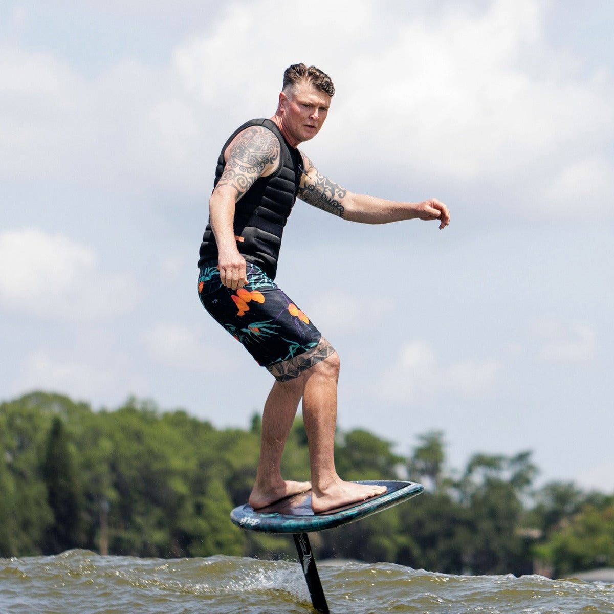 Follow Asset Men's Comp Wake Vest in Black