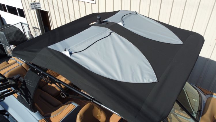 MB Forward Skylon Facing Tower Folding Canopy Top