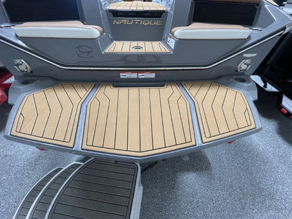 Nautique S with Cup Holder Swim Platform Cover