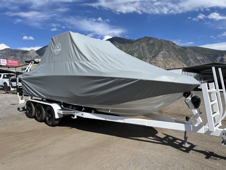 Centurion Ri245 with DropZone Tower - BOAT LIFT Double Up Storage Cover