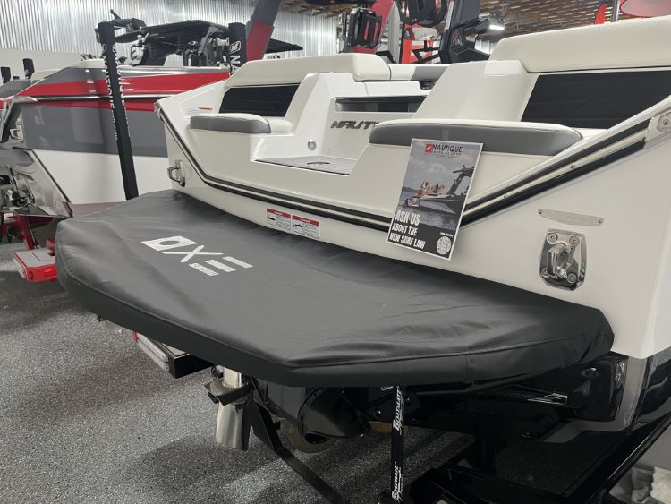 Nautique S with Cup Holder Swim Platform Cover