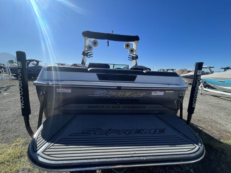 Supreme S238 With Octo Tower