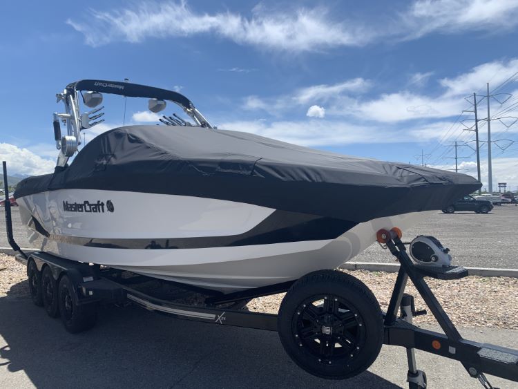 MasterCraft X24 ZFT4 Cinch Cover