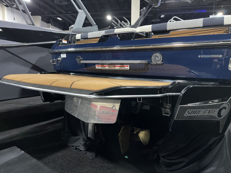 Malibu 21LX no step Swim Platform Cover