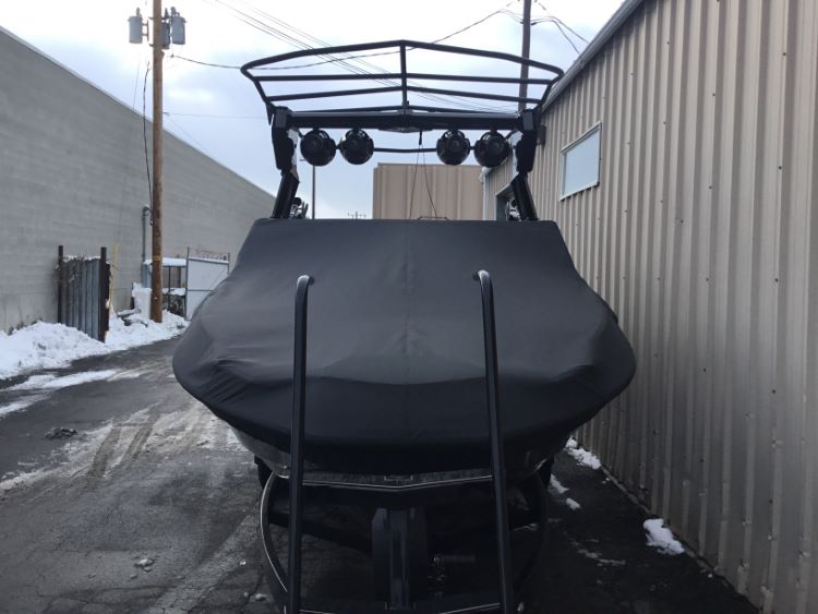 Centruion Ri245 with Preditior Power Tower and vented Windshield Cinch Cover