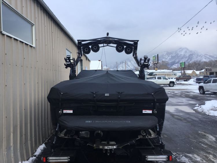Centruion Ri245 with Preditior Power Tower and vented Windshield Cinch Cover