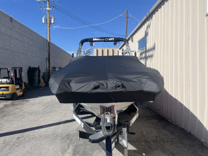 MasterCraft X46 With ZFT4 Tower Cinch Cover