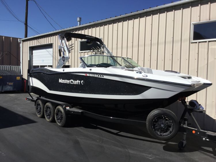 MasterCraft X24 with ZFT4-7 Tower TD Ratchet Cover