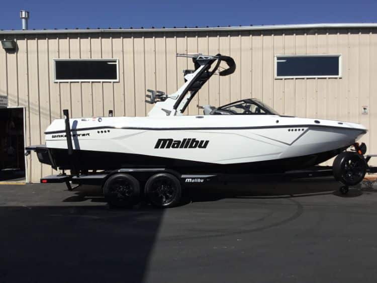 Malibu 23 LSV with G5 Tower Double Up Storage Cover