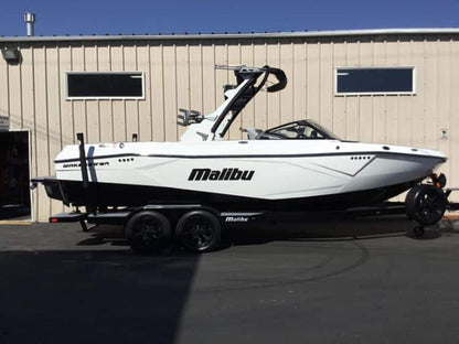 Malibu 23 LSV with G5 Tower Double Up Storage Cover