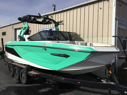 Nautique G23 with FCT G20/21 and FCT Bimini Double Up Storage Cover