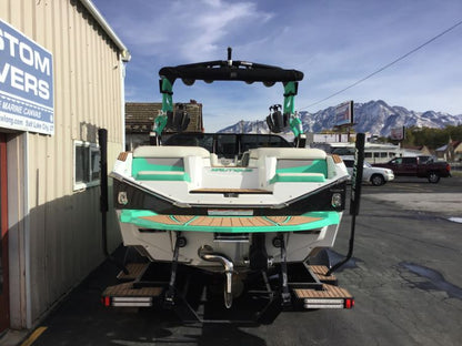 Nautique G23 with FCT G20/21 and FCT Bimini Double Up Storage Cover
