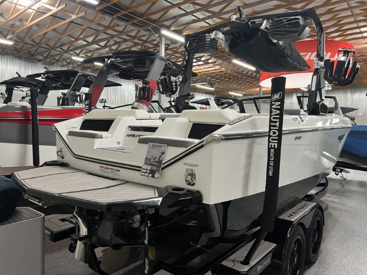 Nautique S23 with Flight Control Tower and Factory Bimini Double Up Storage Cover