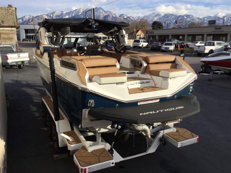 Nautique Paragon G25 Cinch Cover 