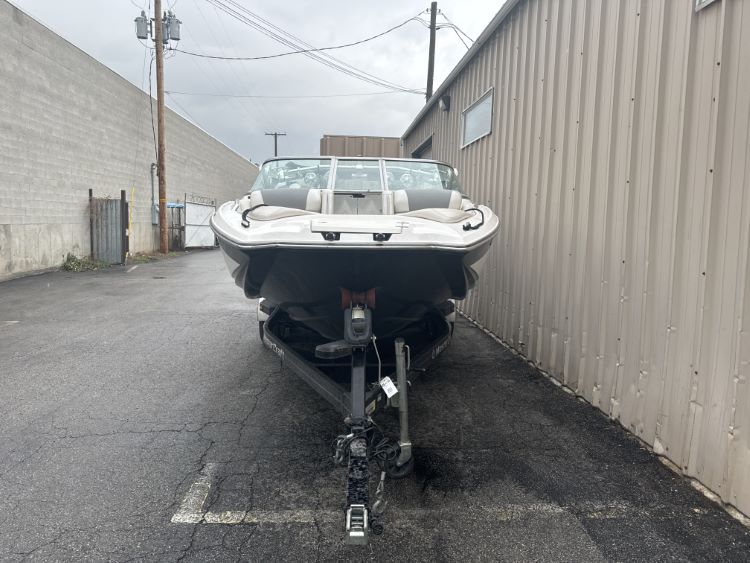 MasterCraft X35 with ZFT5 Tower and factory bimini TD Ratchet Cover