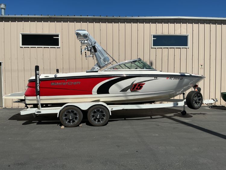 MasterCraft X15 with ZeroFlex X tower Double Up Storage Cover