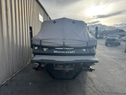 MasterCraft X35 with ZFT5 Tower and factory bimini TD Ratchet Cover