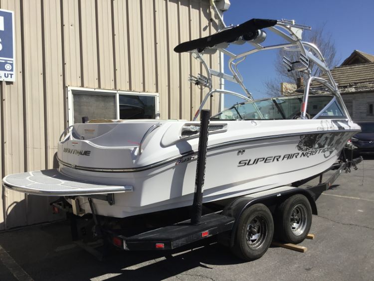 Nautique Air 210 with FCT 2.5 Tower Folding Canopy Top