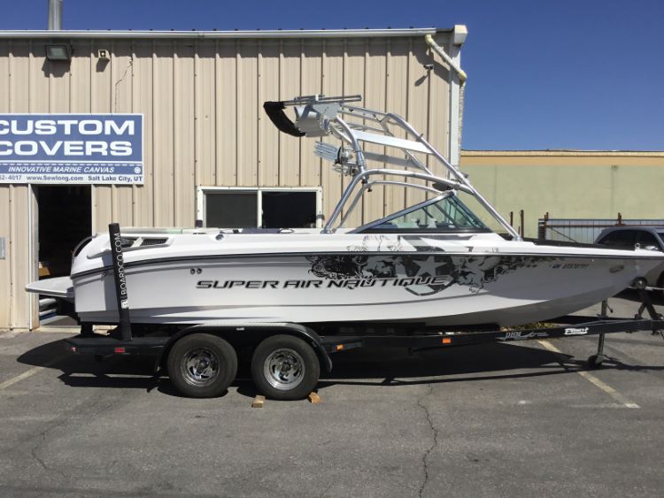 Nautique Air 210 with FCT 2.5 Tower Folding Canopy Top