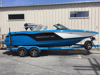 MasterCraft NXT22 with ZFT2 Tower Double Up storage Cover
