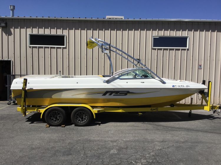 MB 230 V with Pro Flight Tower Cinch Cover