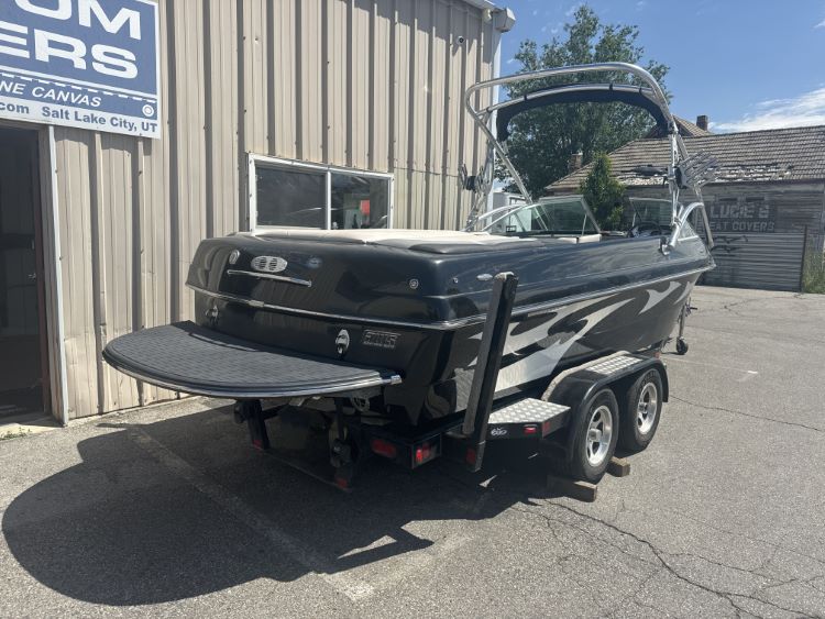 MB Sport 23 with AP 1.0 Tower Cinch Cover