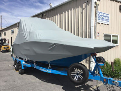 MasterCraft NXT22 with ZFT2 Tower Double Up storage Cover