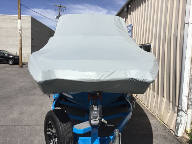 MasterCraft NXT22 with ZFT2 Tower Double Up storage Cover