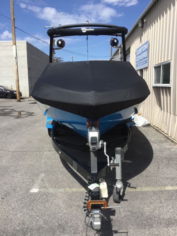 Malibu 23 LSV Wakesetter Cinch Cover 