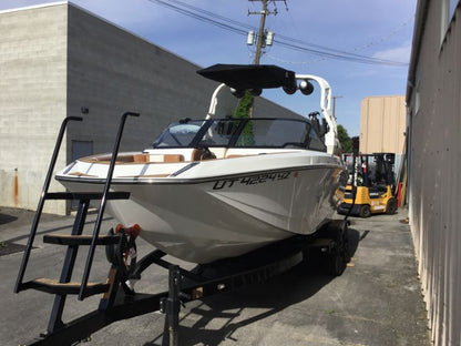 Nautique G23 Actuated with Factory Bimini Double Up Storage Cover