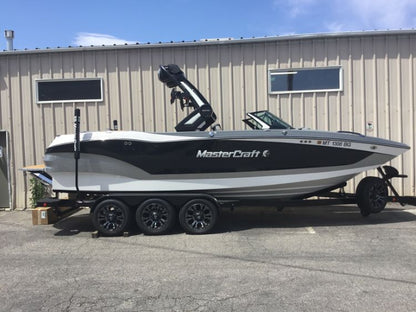 MasterCraft X24 with ZFT8 - ZFT10 tower and factory bimini Double Up Storage Cover
