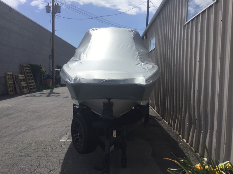 MasterCraft X24 with ZFT8 - ZFT10 tower and factory bimini Double Up Storage Cover