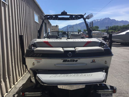 Malibu 24 MXZ With G4 Tower Cinch Cover