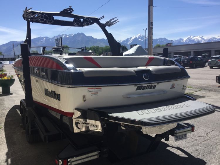 Malibu 24 MXZ With G4 Tower Cinch Cover