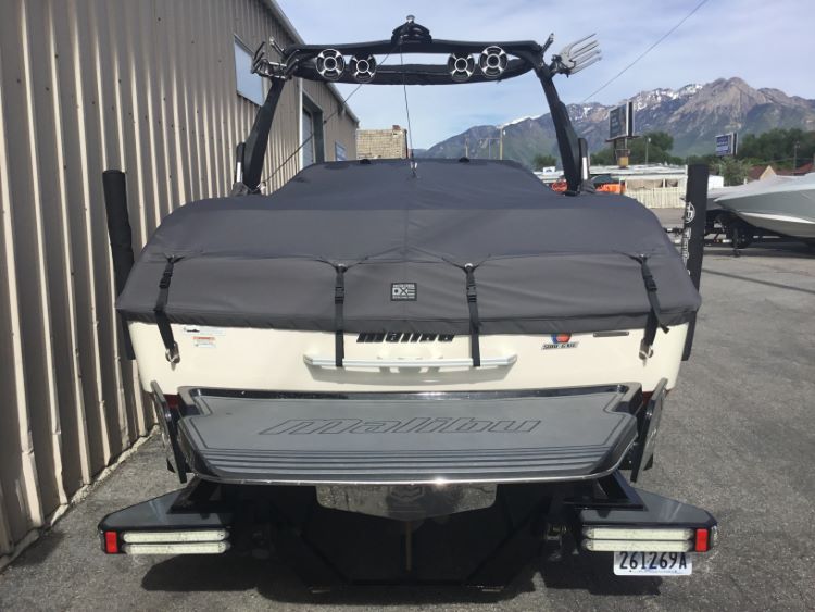 Malibu 24 MXZ With G4 Tower Cinch Cover