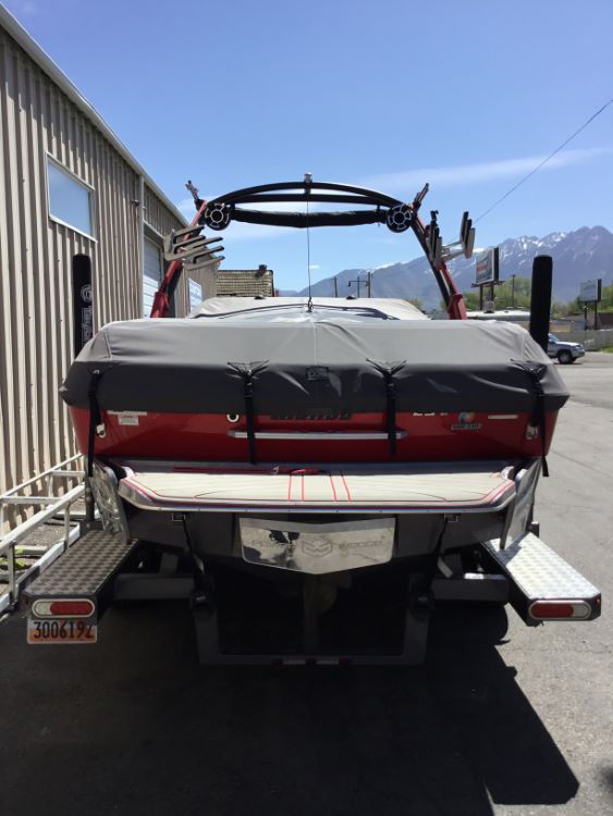 Malibu 23 LSV Wakesetter Cinch Cover 